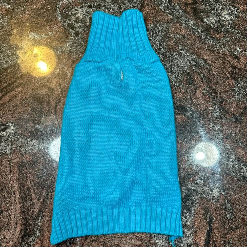 Teal colored dog sweater size M
